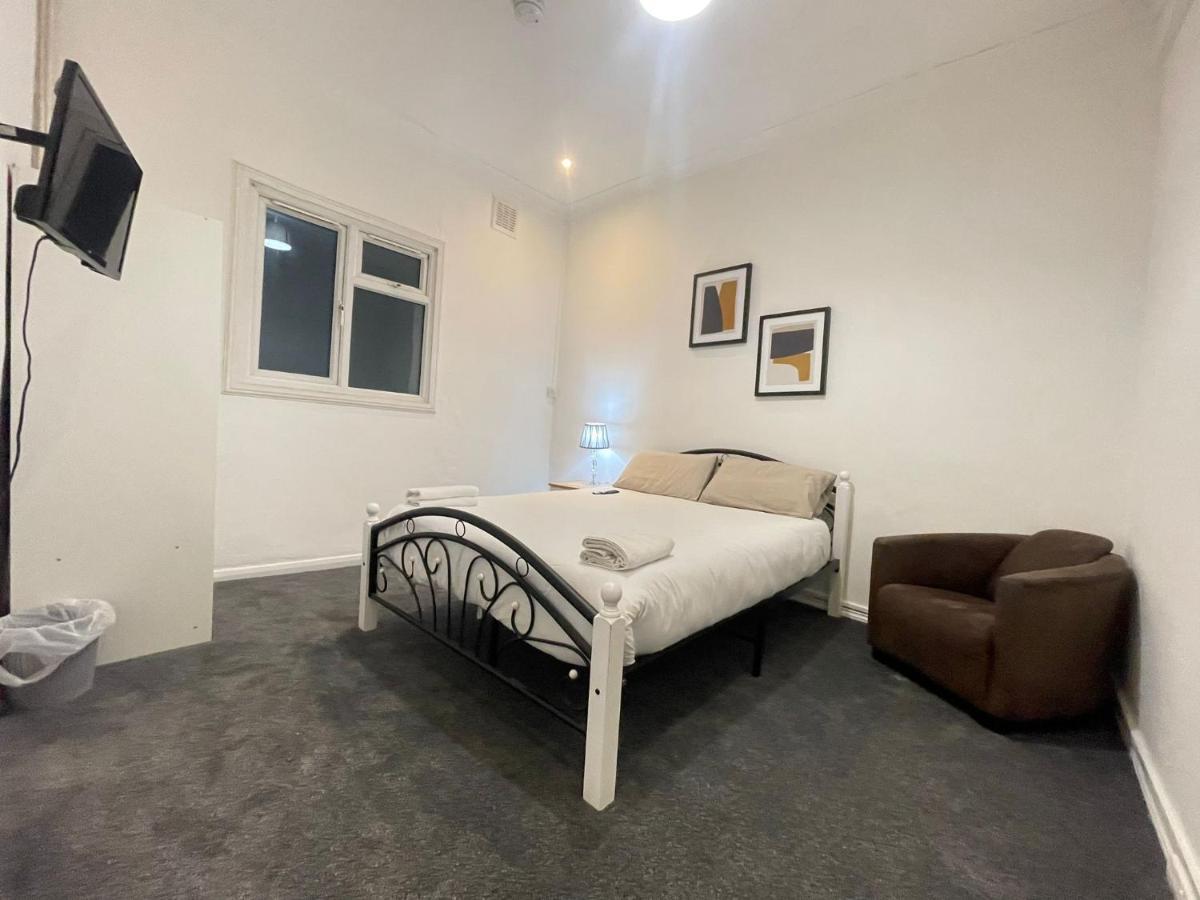 Private Double Room In Stratford London Kültér fotó